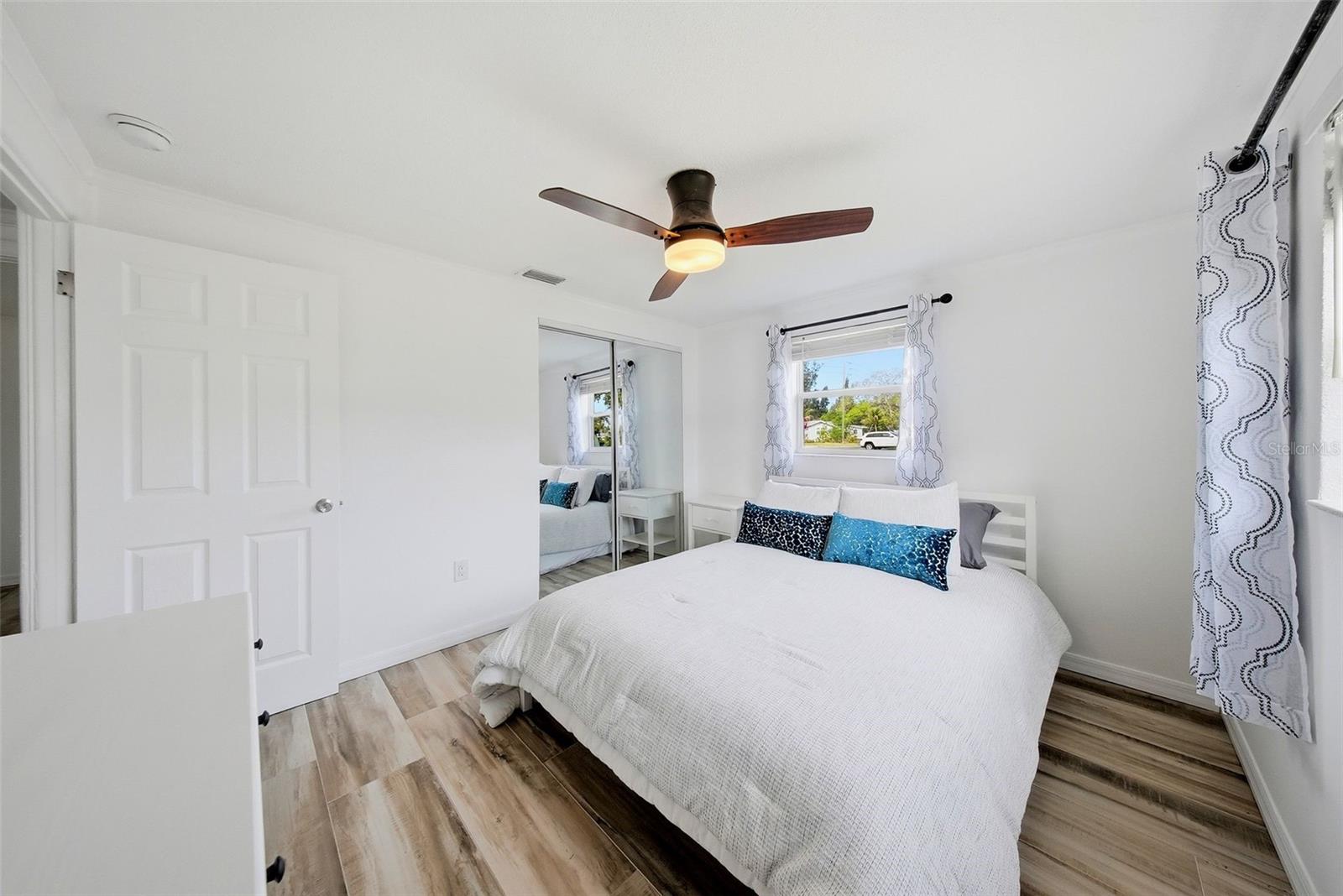 1565 CONNECTICUT AVE NE, ST PETERSBURG, FL, 33703