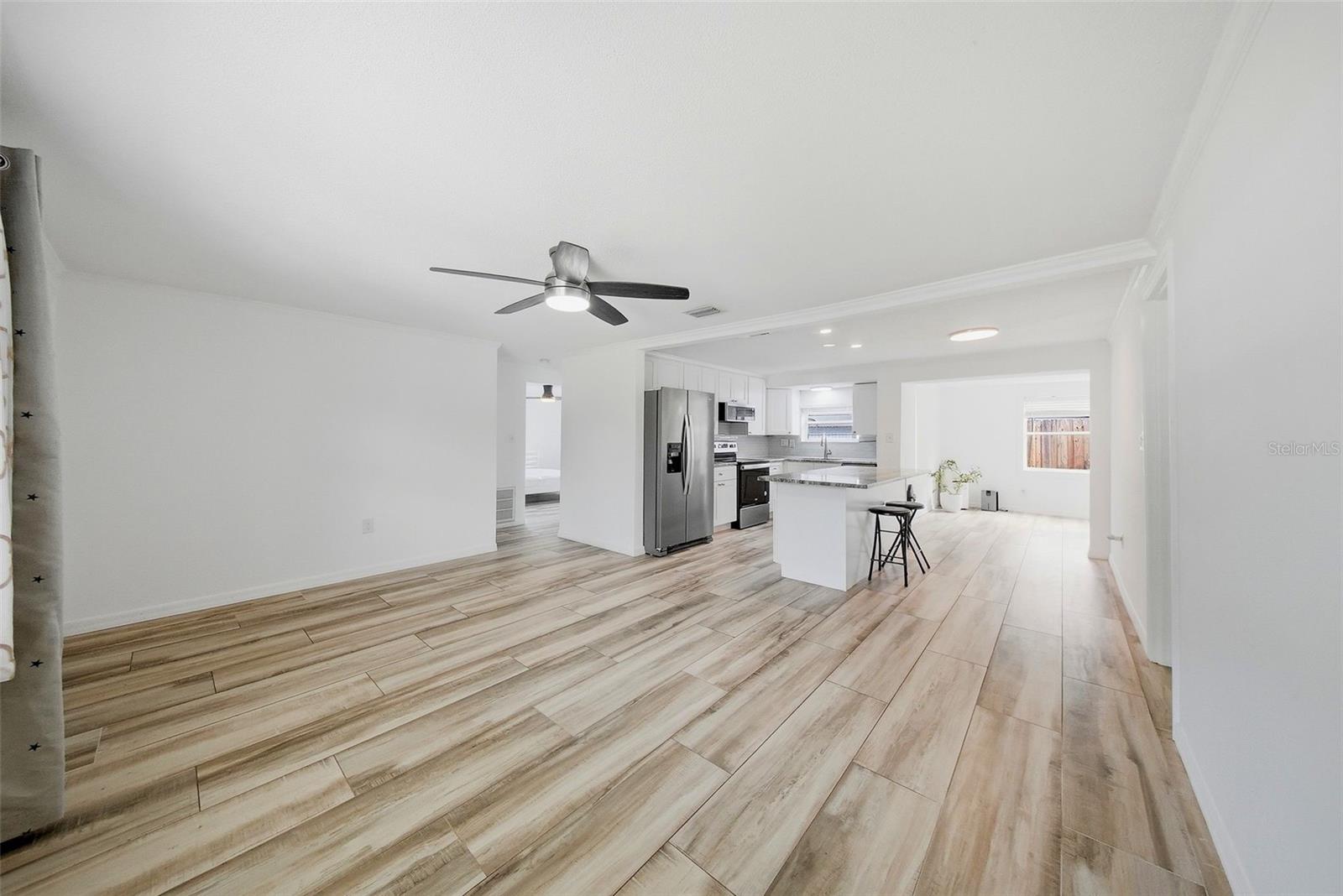 1565 CONNECTICUT AVE NE, ST PETERSBURG, FL, 33703