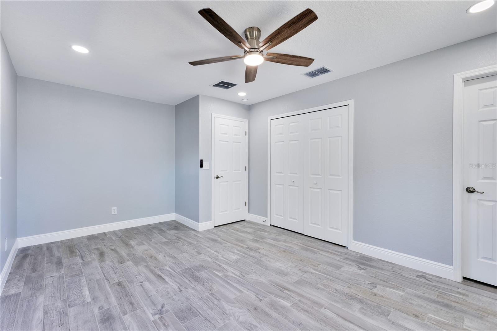 2419 ORANGE CENTER BLVD, ORLANDO, FL, 32805