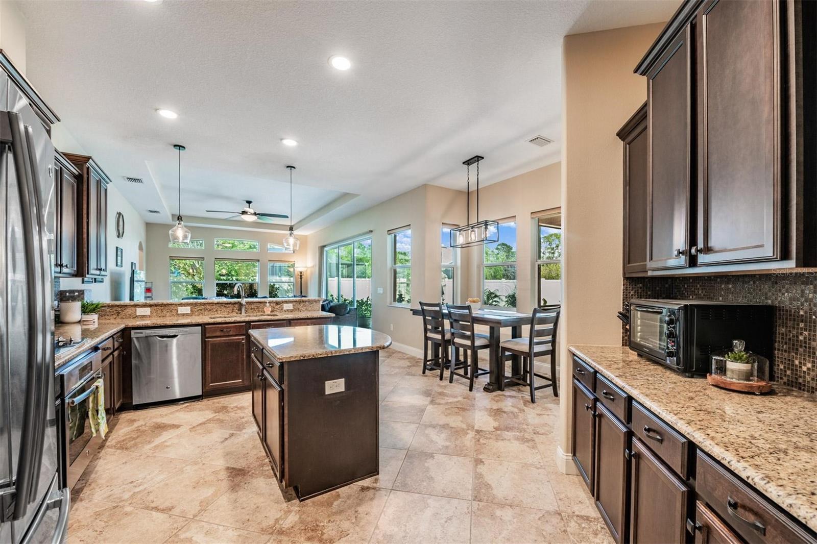 27205 HAWKS NEST CIR, WESLEY CHAPEL, FL, 33544