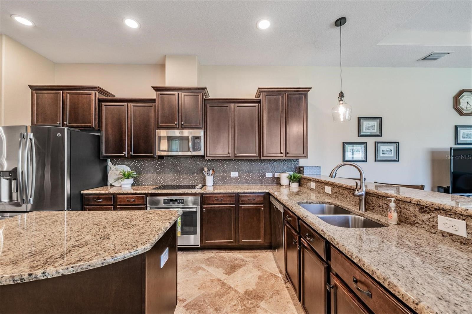 27205 HAWKS NEST CIR, WESLEY CHAPEL, FL, 33544