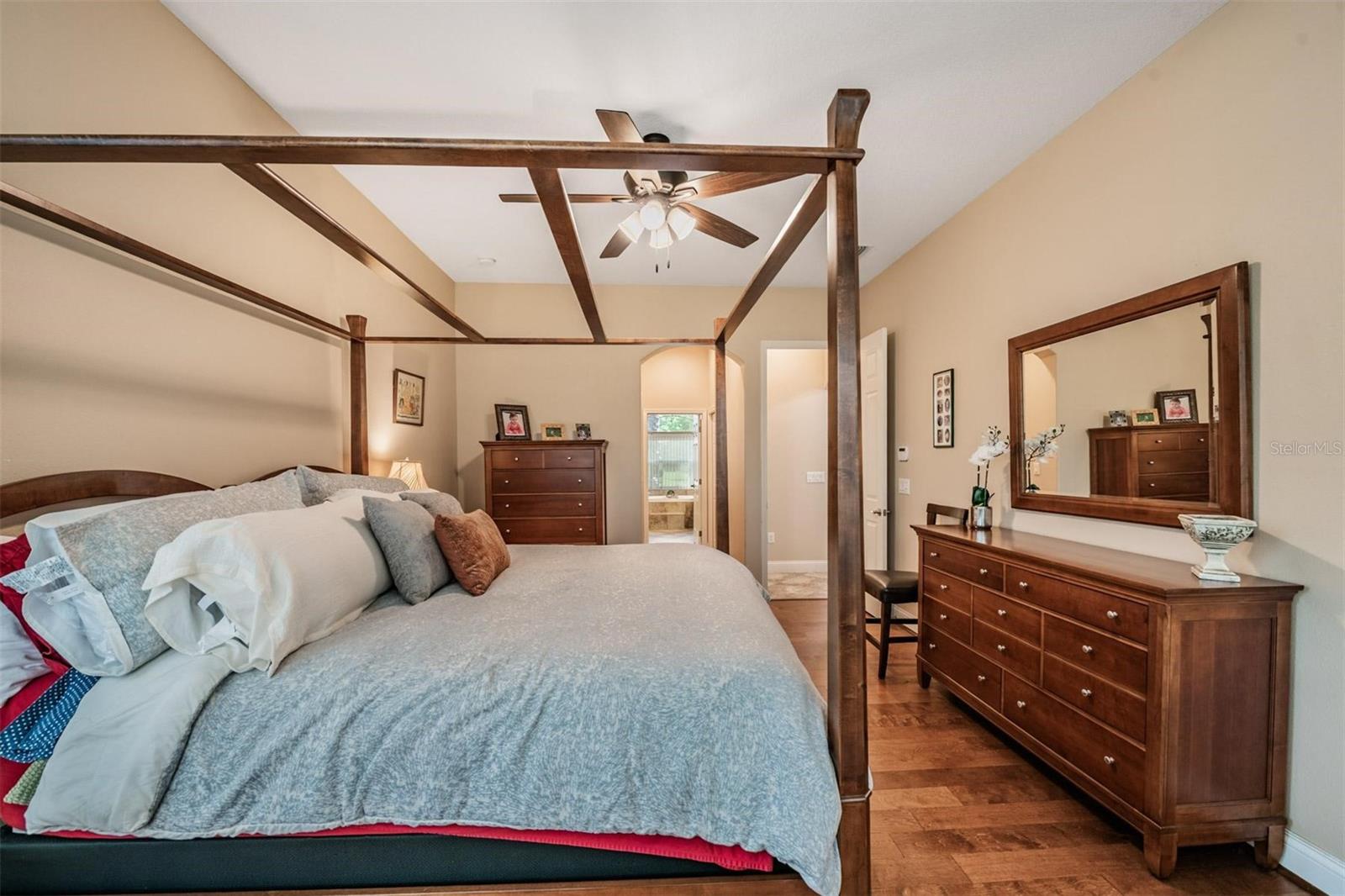 27205 HAWKS NEST CIR, WESLEY CHAPEL, FL, 33544