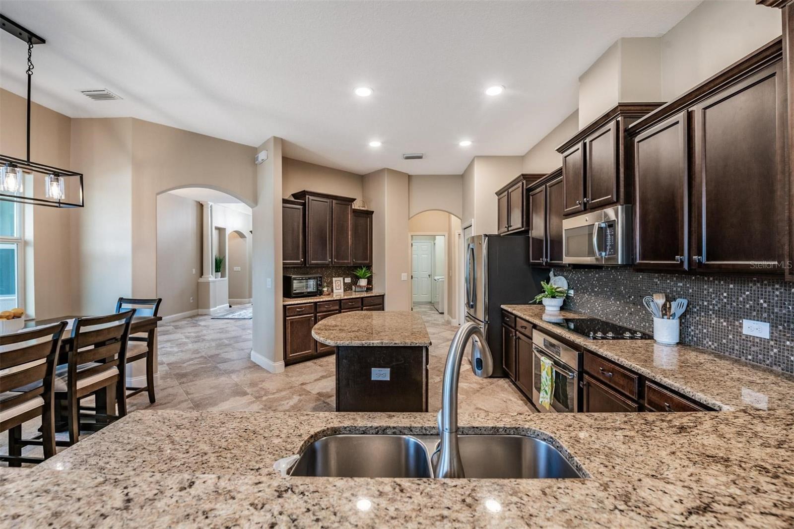 27205 HAWKS NEST CIR, WESLEY CHAPEL, FL, 33544