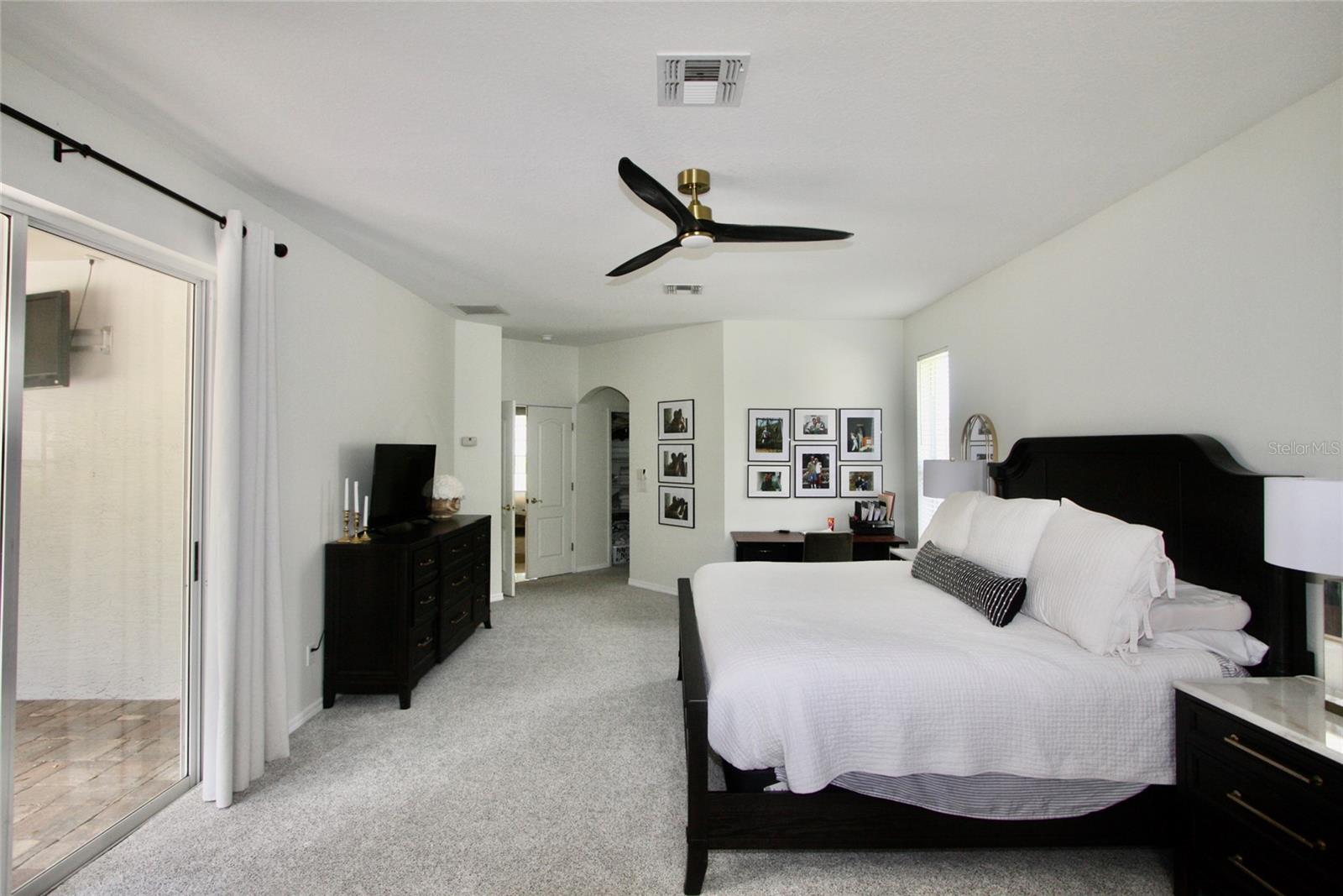 9041 LAUREL RIDGE DR, MOUNT DORA, FL, 32757