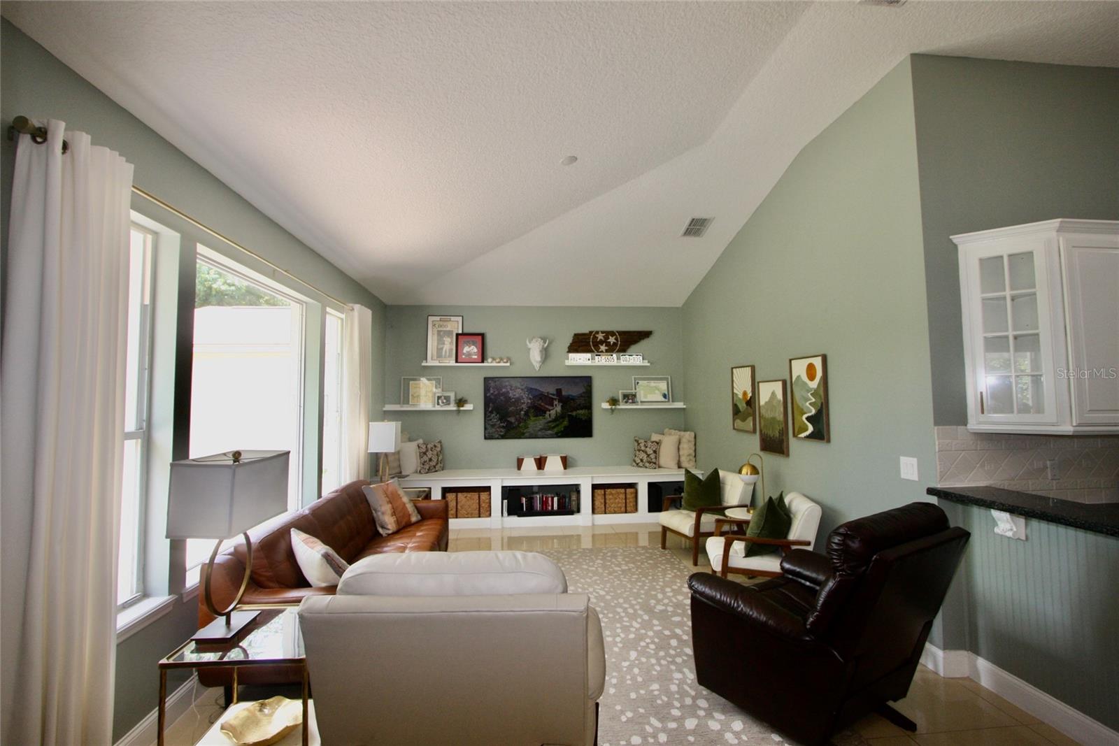 9041 LAUREL RIDGE DR, MOUNT DORA, FL, 32757