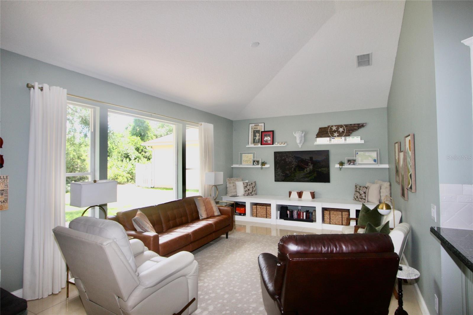 9041 LAUREL RIDGE DR, MOUNT DORA, FL, 32757