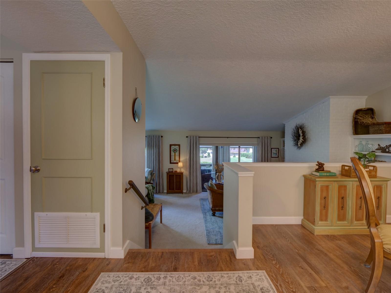 100 S TREMAIN ST #G2, MOUNT DORA, FL, 32757