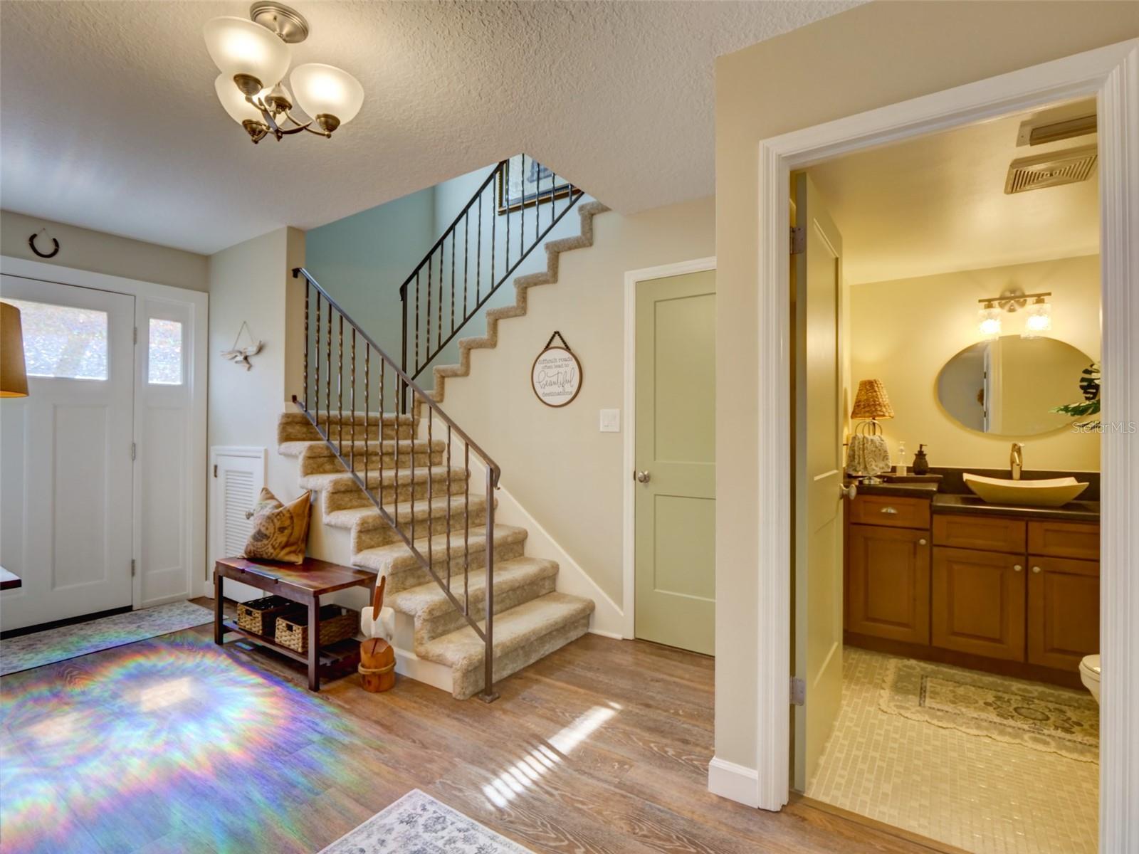 100 S TREMAIN ST #G2, MOUNT DORA, FL, 32757