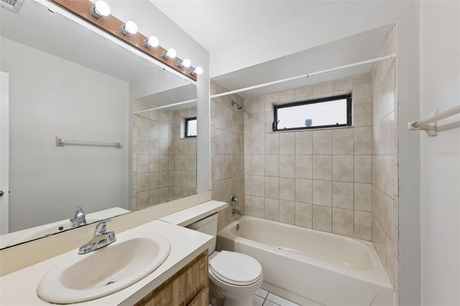 1008 OLLIFF WAY, OVIEDO, FL, 32765