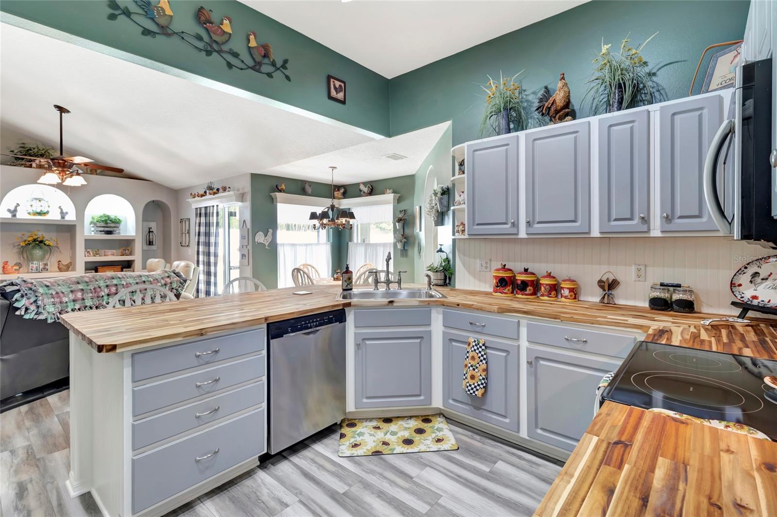 226 PLEASANT HILL DR, CLERMONT, FL, 34711