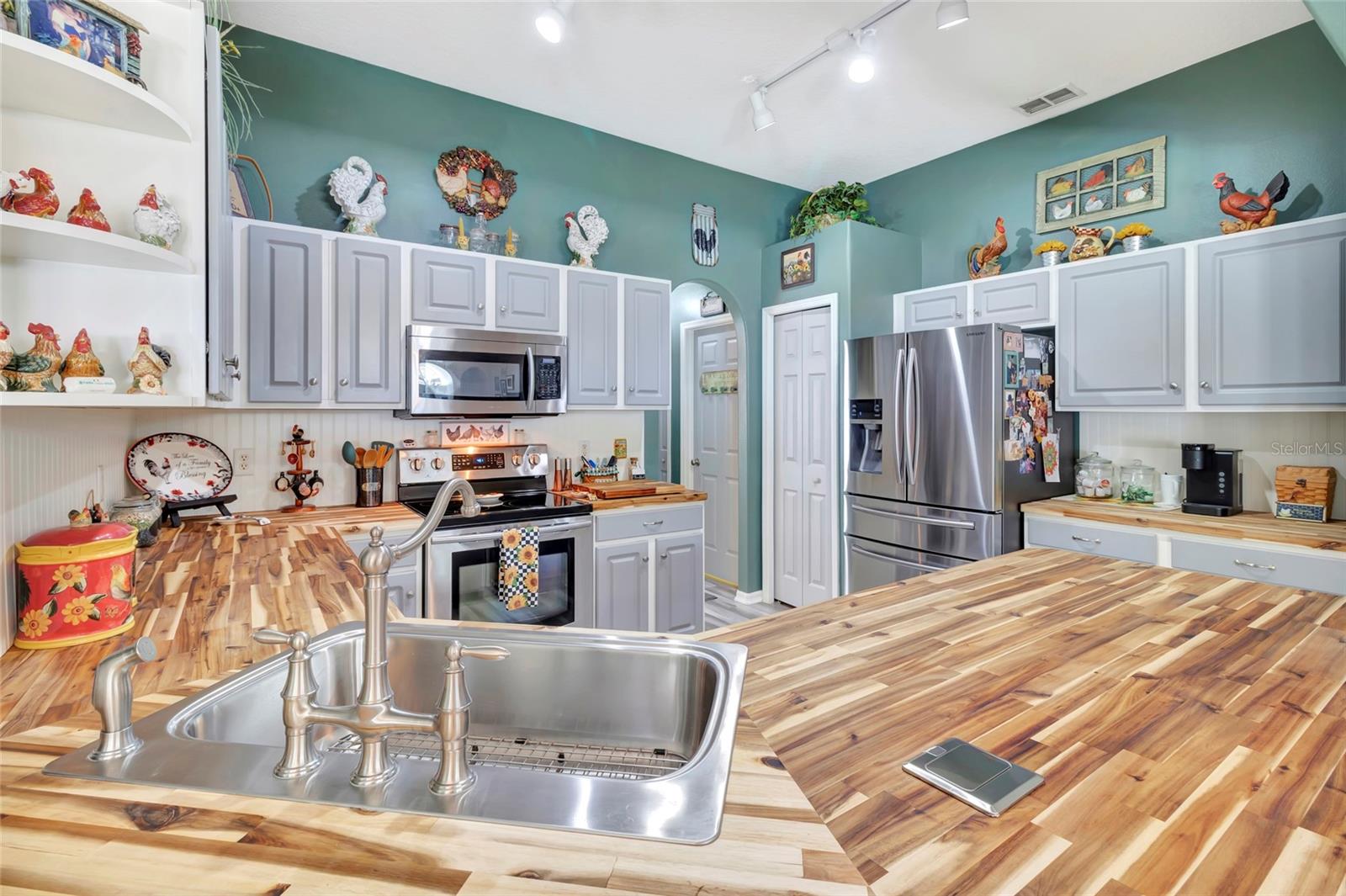 226 PLEASANT HILL DR, CLERMONT, FL, 34711