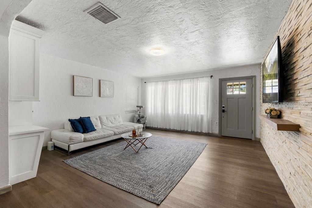 1518 E JEFFERSON ST, ORLANDO, FL, 32801