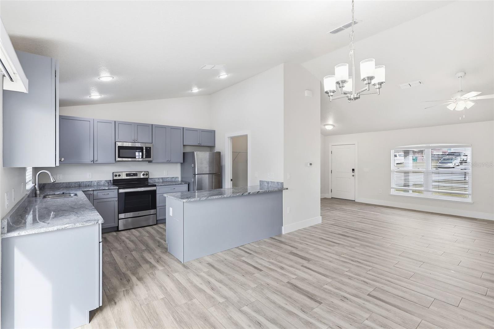 2928 DEVONSHIRE ST, DELTONA, FL, 32738