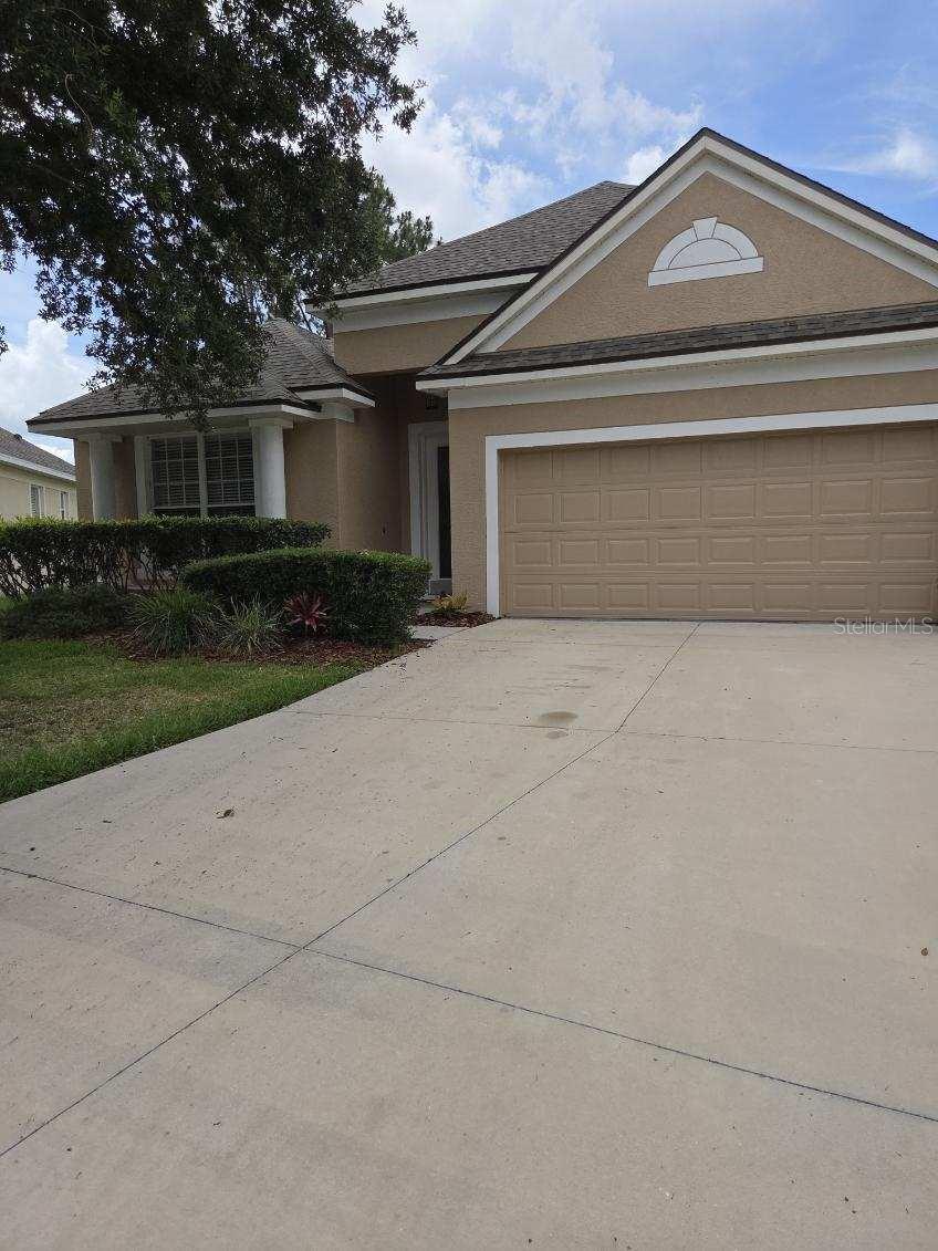 9321 HUNTINGTON PKWY, TAMPA, FL, 33647