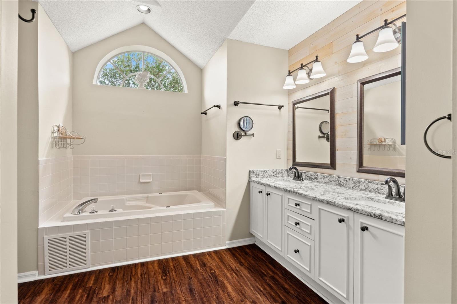 2593 CRYSTAL LAKE DR, SPRING HILL, FL, 34606