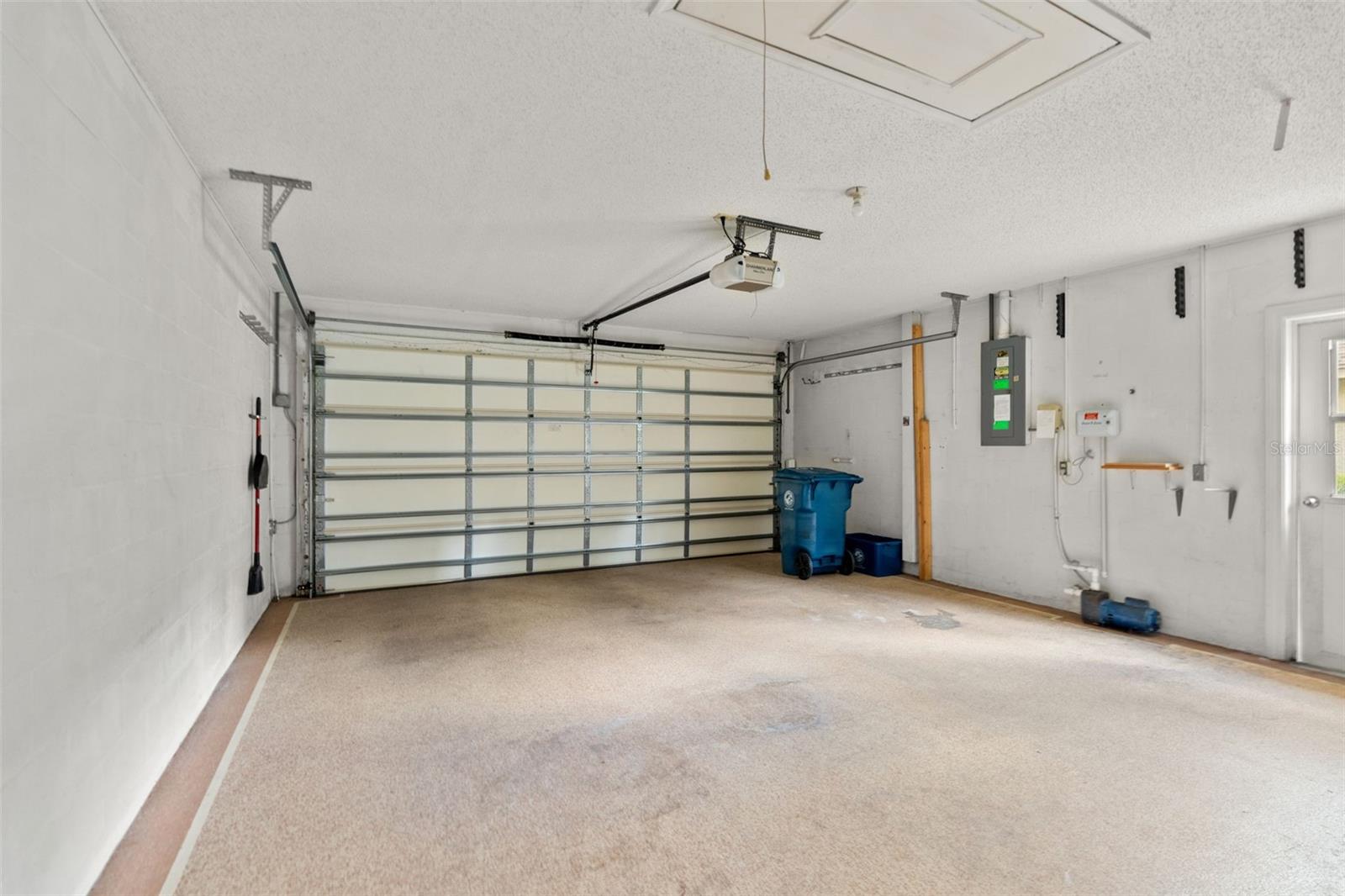 2593 CRYSTAL LAKE DR, SPRING HILL, FL, 34606