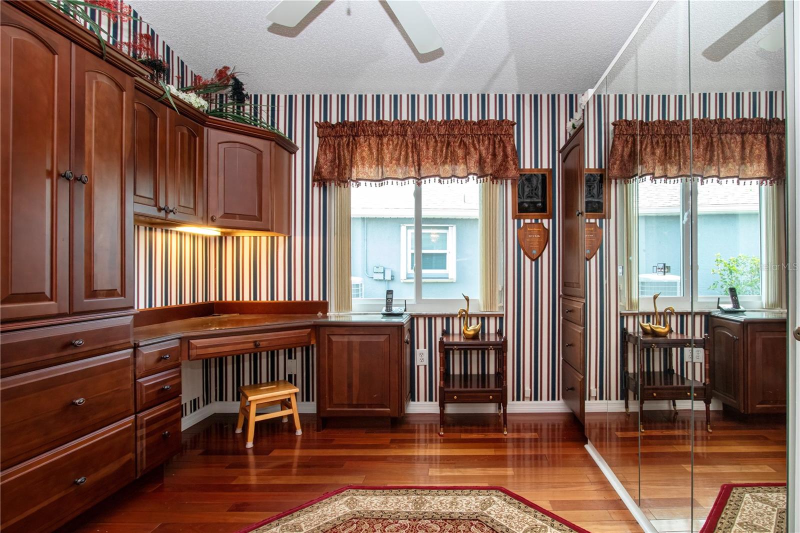 2042 PRESTANCIA LN, SUN CITY CENTER, FL, 33573