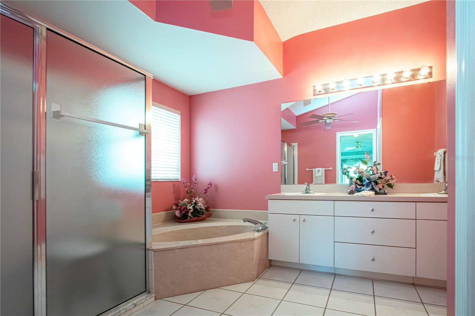 2042 PRESTANCIA LN, SUN CITY CENTER, FL, 33573