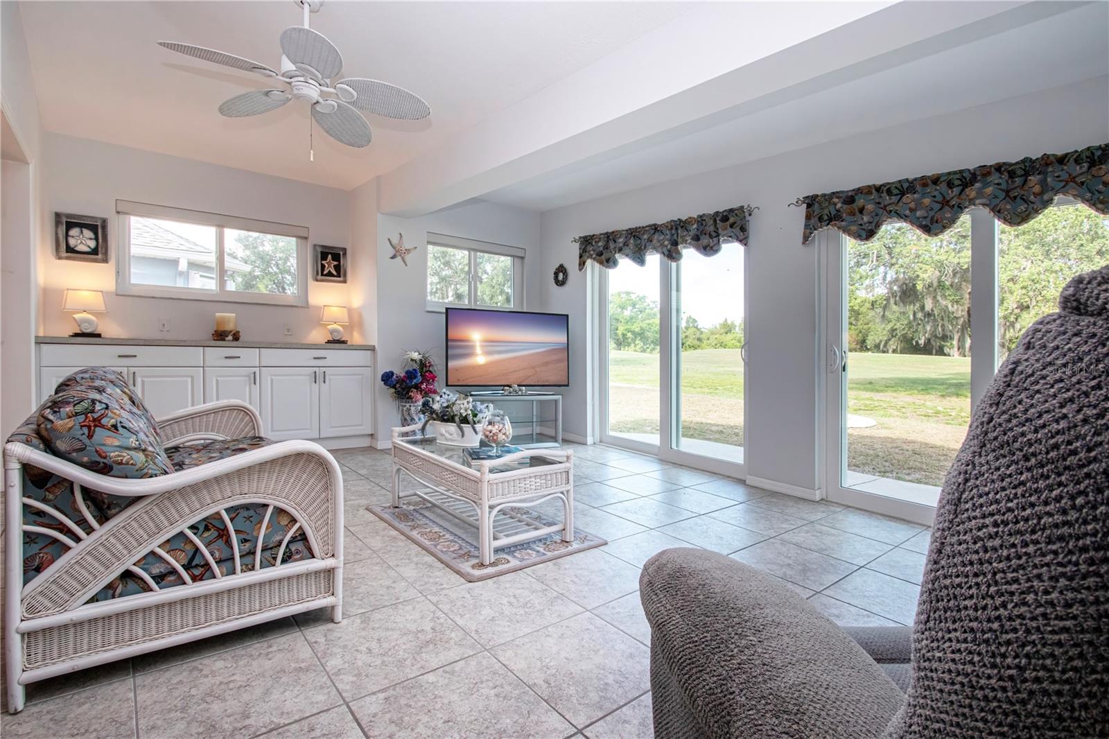 2042 PRESTANCIA LN, SUN CITY CENTER, FL, 33573