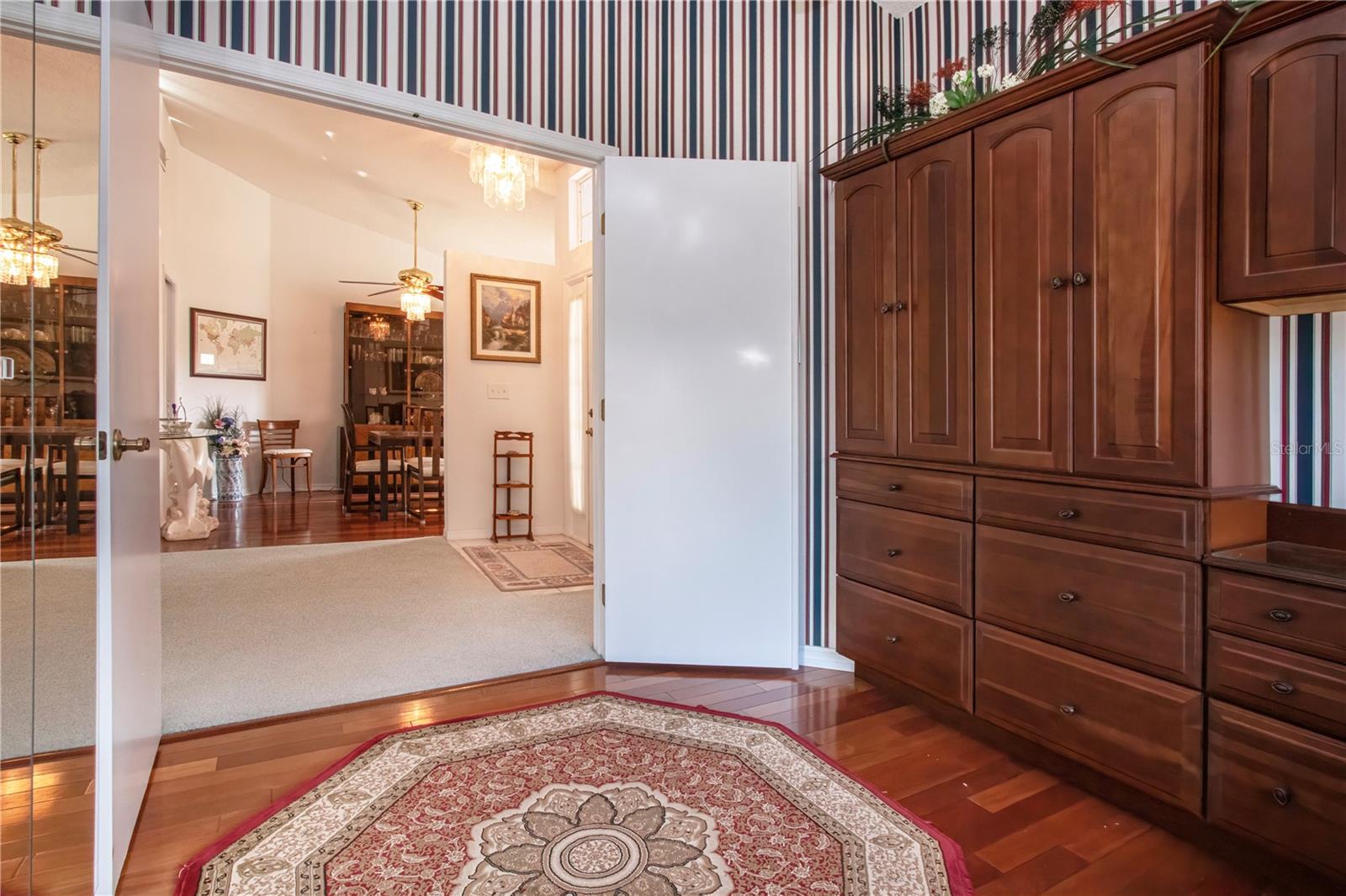 2042 PRESTANCIA LN, SUN CITY CENTER, FL, 33573