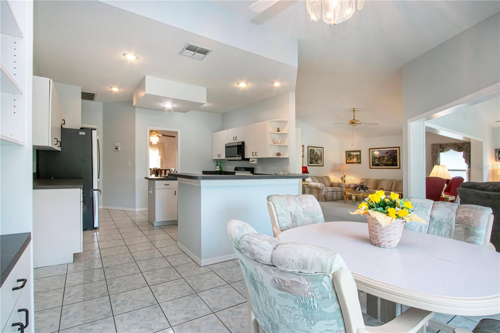 2042 PRESTANCIA LN, SUN CITY CENTER, FL, 33573