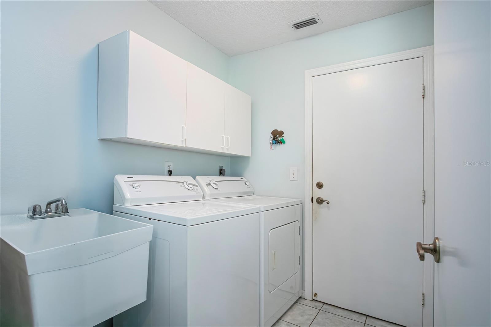 2042 PRESTANCIA LN, SUN CITY CENTER, FL, 33573