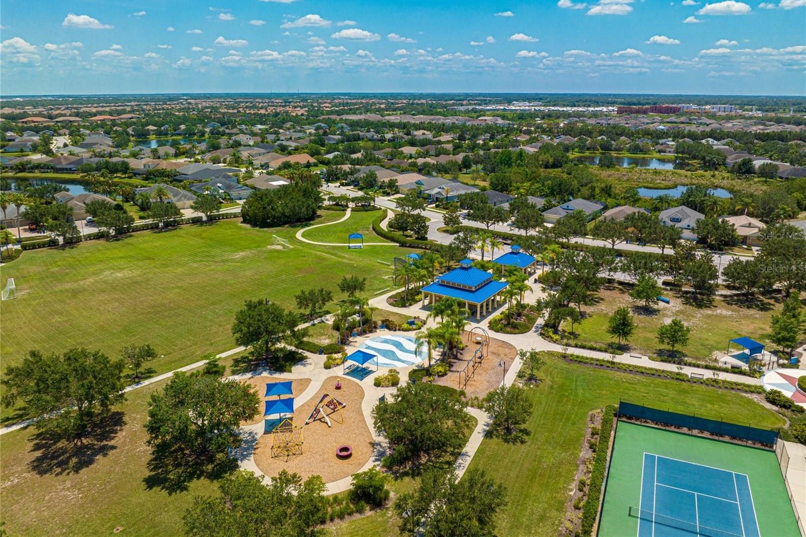 12224 LONGVIEW LAKE CIR, BRADENTON, FL, 34211