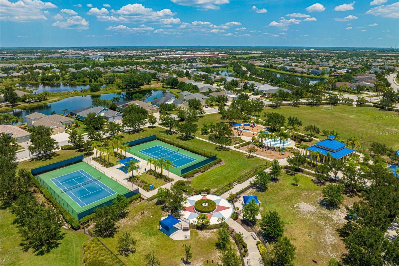 12224 LONGVIEW LAKE CIR, BRADENTON, FL, 34211