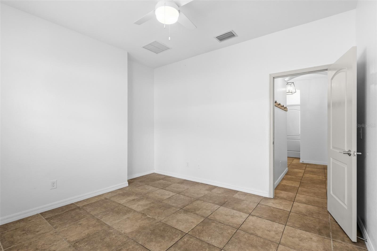 12224 LONGVIEW LAKE CIR, BRADENTON, FL, 34211