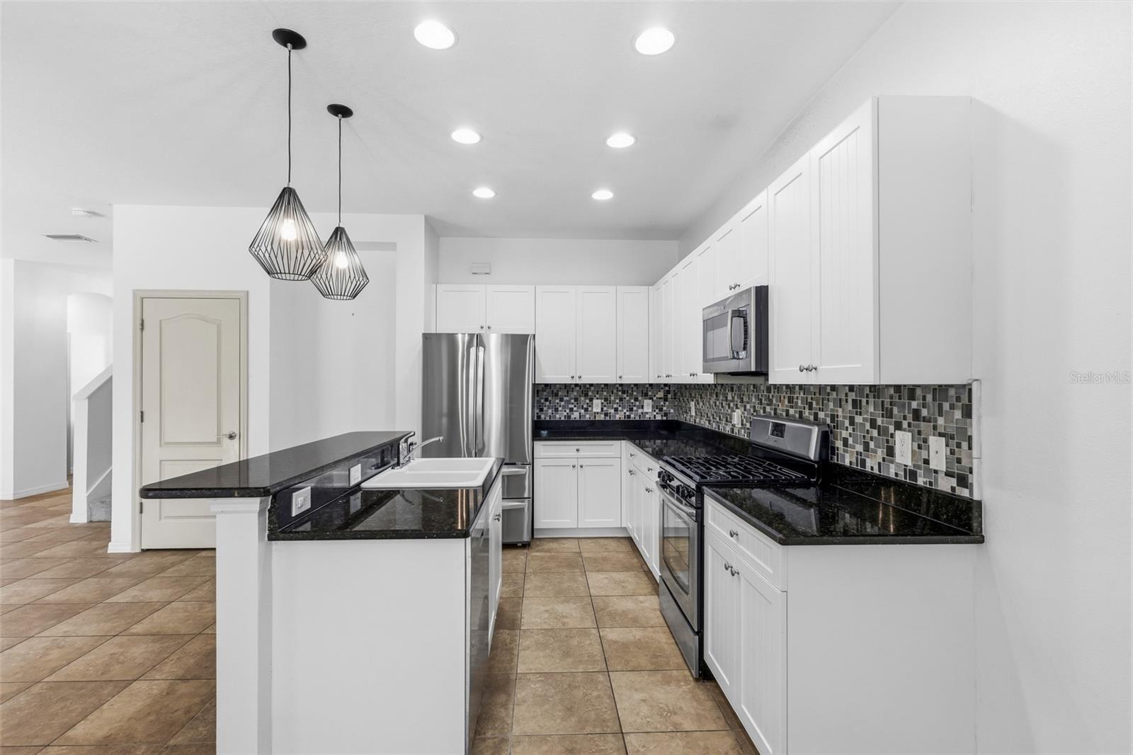 12224 LONGVIEW LAKE CIR, BRADENTON, FL, 34211