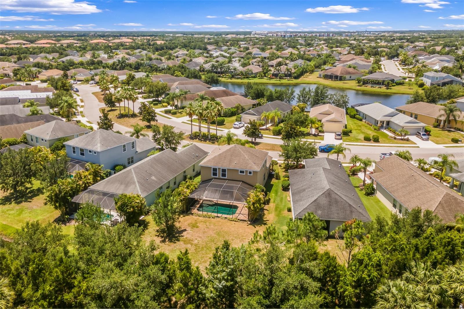 12224 LONGVIEW LAKE CIR, BRADENTON, FL, 34211