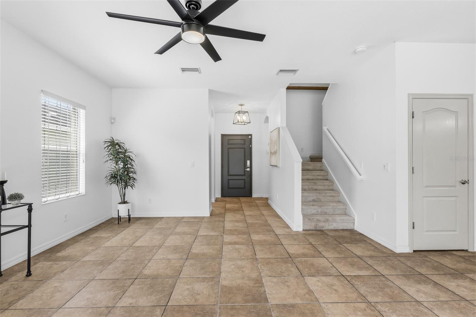 12224 LONGVIEW LAKE CIR, BRADENTON, FL, 34211