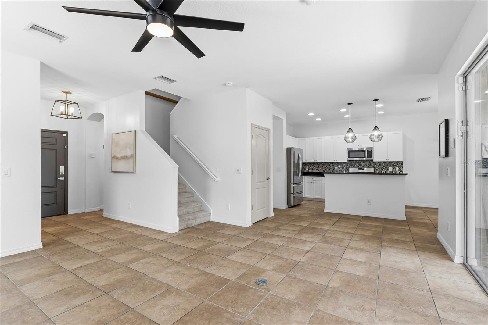 12224 LONGVIEW LAKE CIR, BRADENTON, FL, 34211