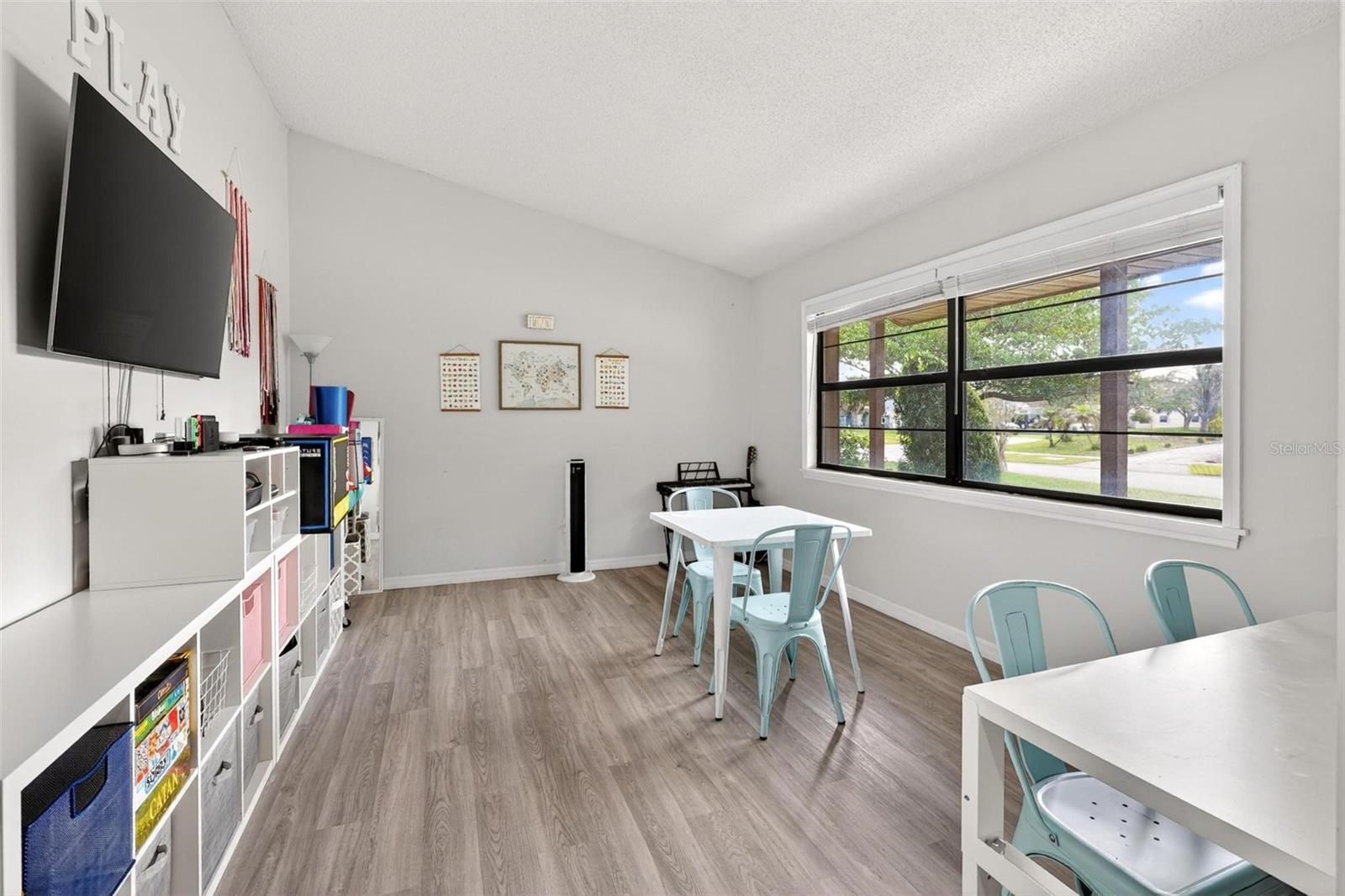 890 MENDOZA DR, ORLANDO, FL, 32825