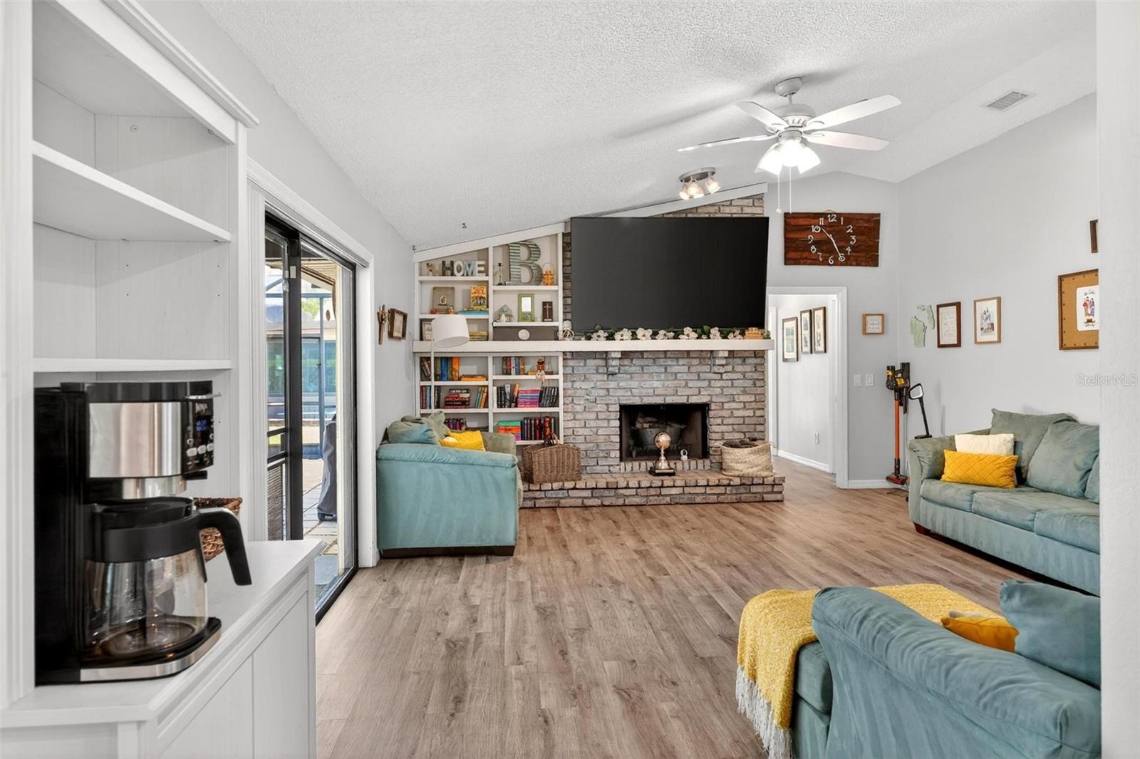 890 MENDOZA DR, ORLANDO, FL, 32825