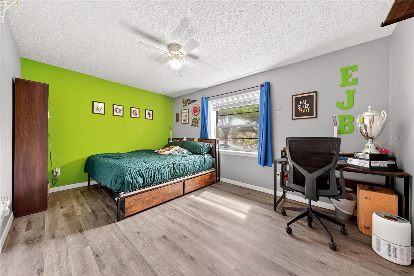 890 MENDOZA DR, ORLANDO, FL, 32825