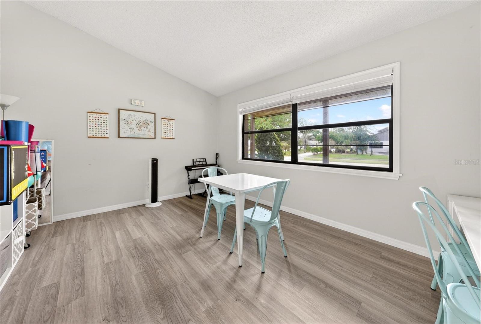890 MENDOZA DR, ORLANDO, FL, 32825