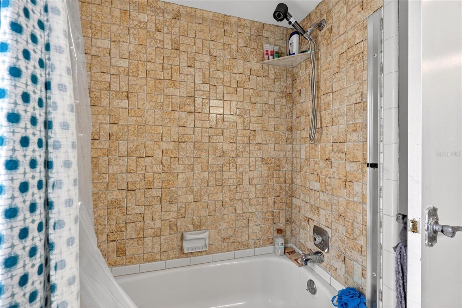 890 MENDOZA DR, ORLANDO, FL, 32825
