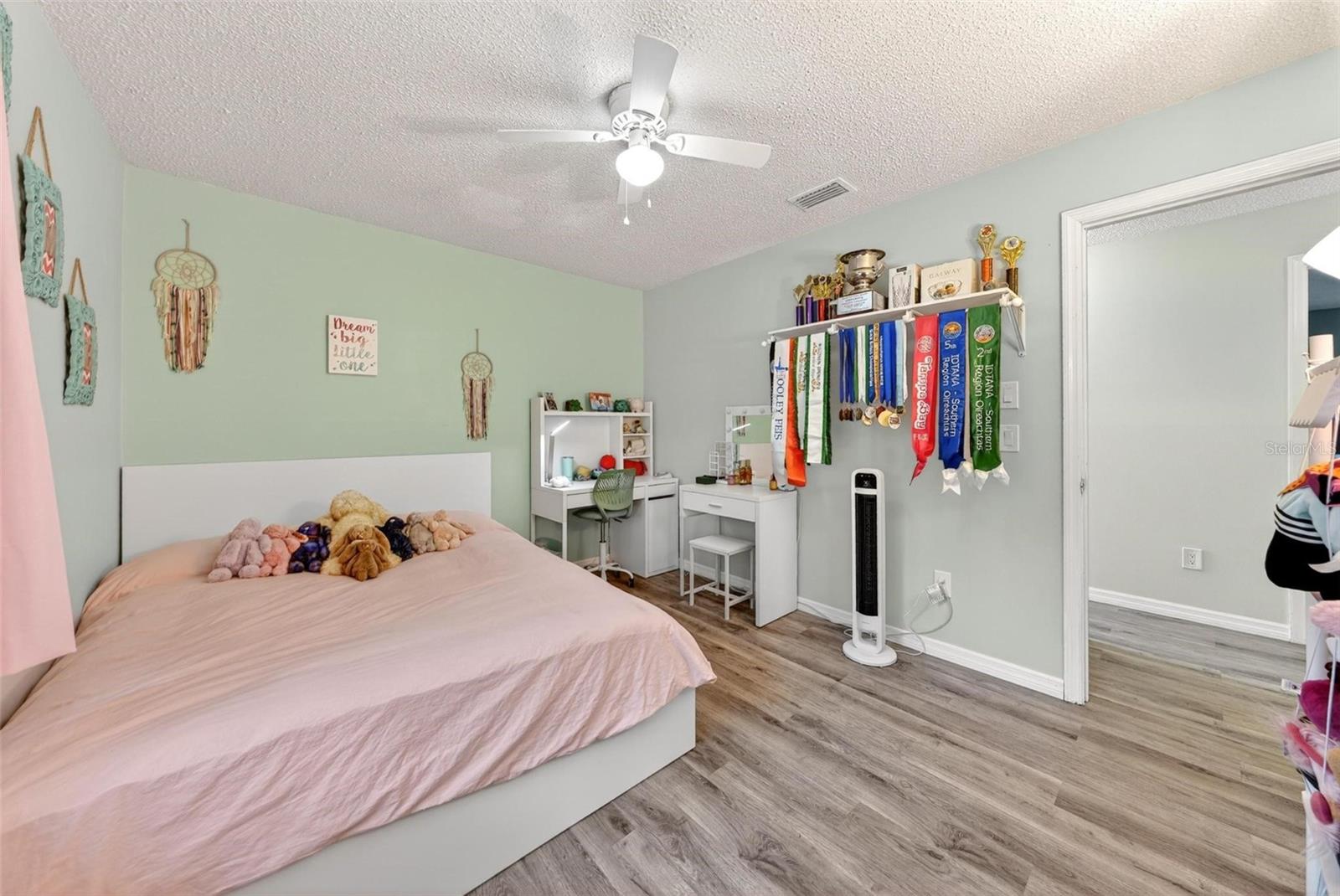 890 MENDOZA DR, ORLANDO, FL, 32825