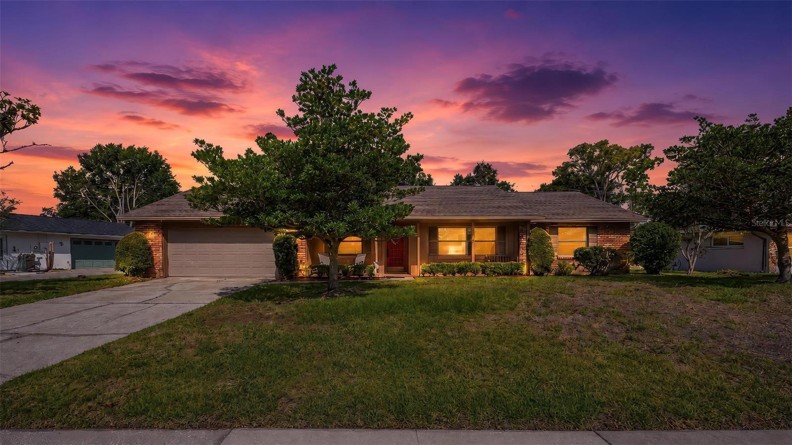 890 MENDOZA DR, ORLANDO, FL, 32825