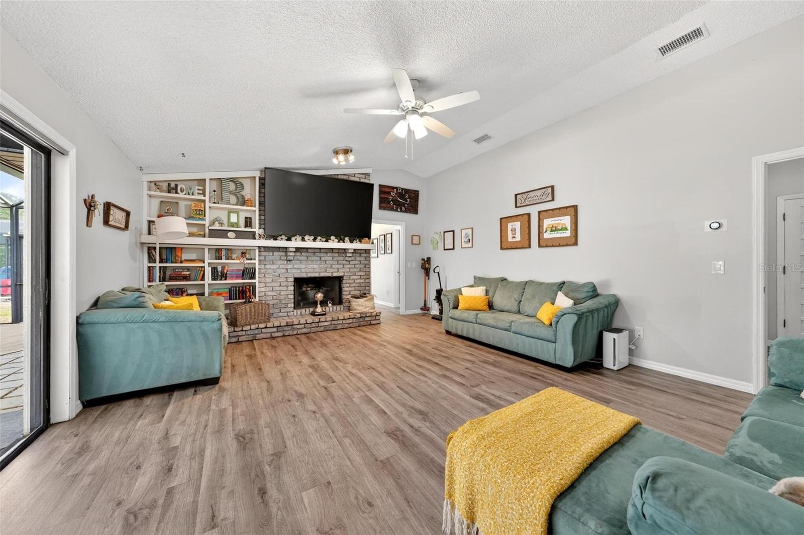 890 MENDOZA DR, ORLANDO, FL, 32825
