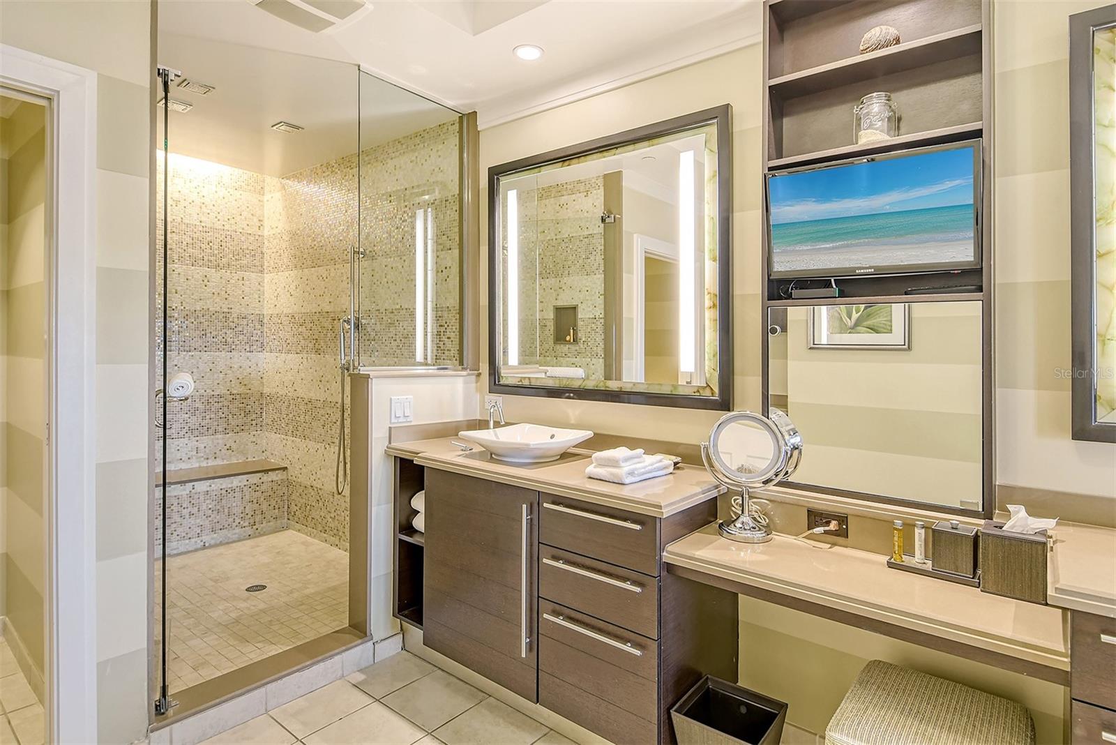 915 SEASIDE DR #402, Weeks 10-13, SARASOTA, FL, 34242