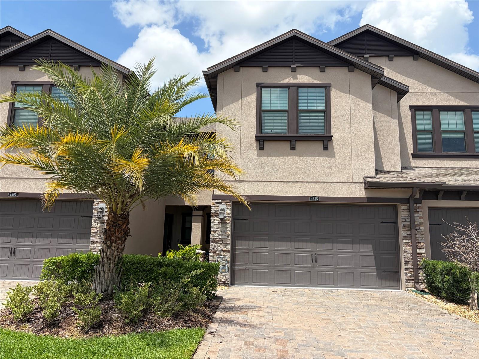 4615 ALMADA LN, WESLEY CHAPEL, FL, 33543
