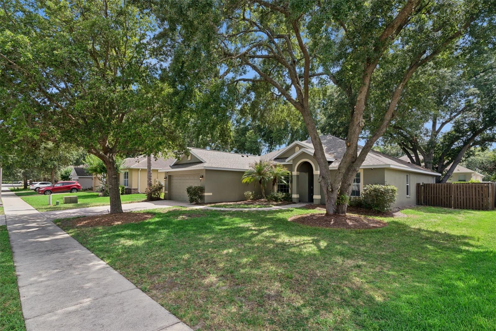 242 BLUE WATER ST, EUSTIS, FL, 32736
