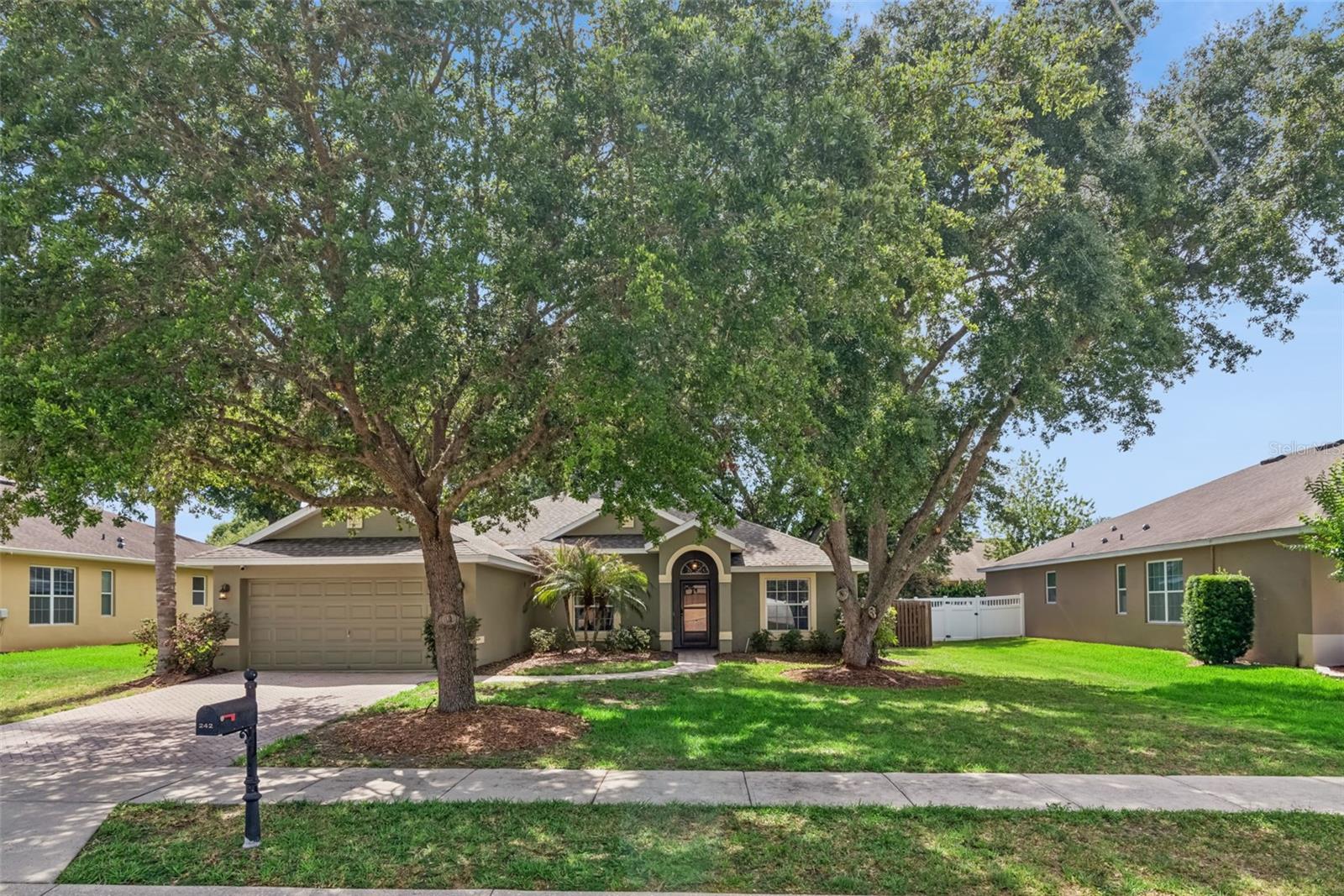 242 BLUE WATER ST, EUSTIS, FL, 32736