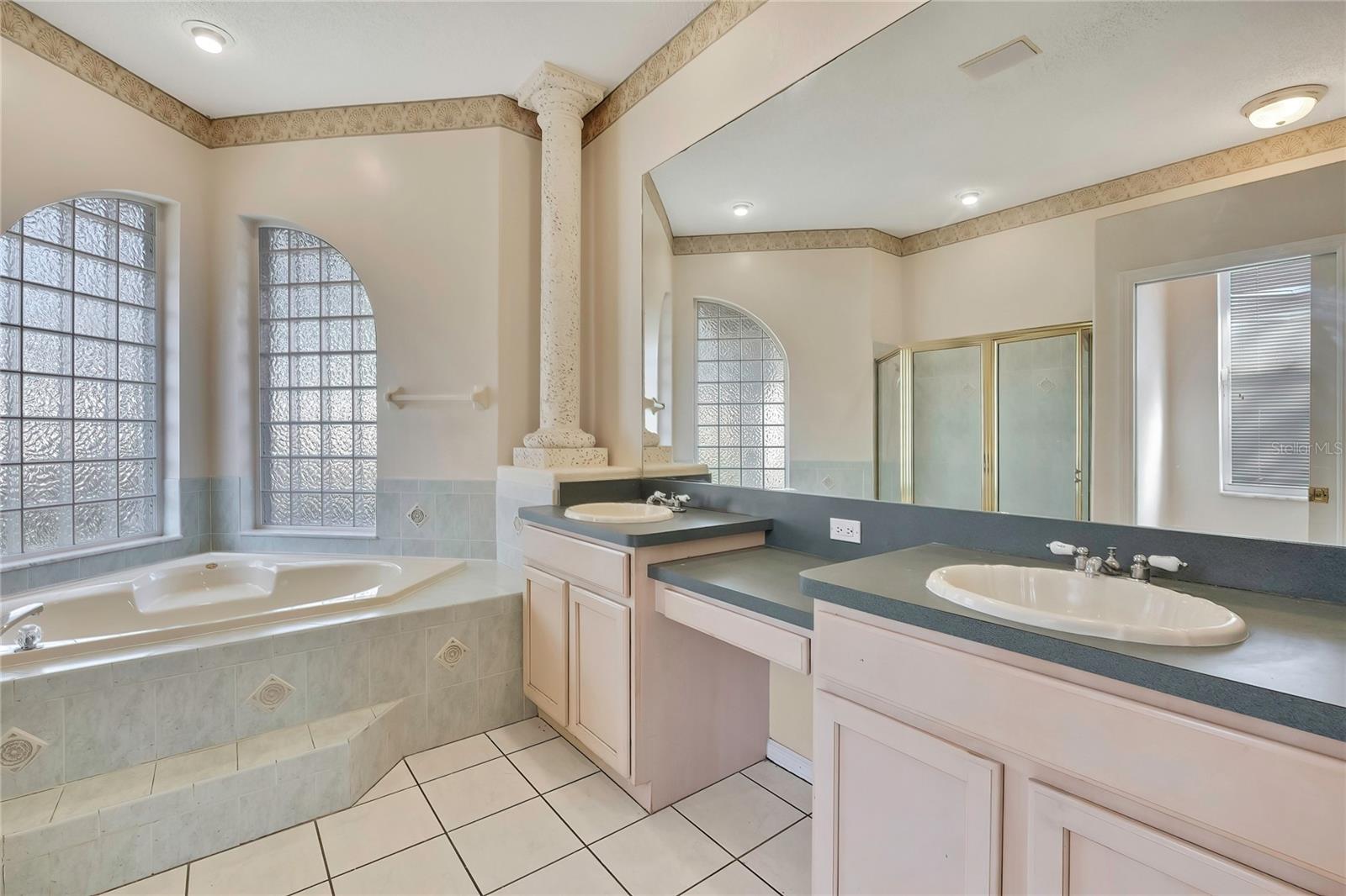 300 HAMPSHIRE AVE, SPRING HILL, FL, 34606