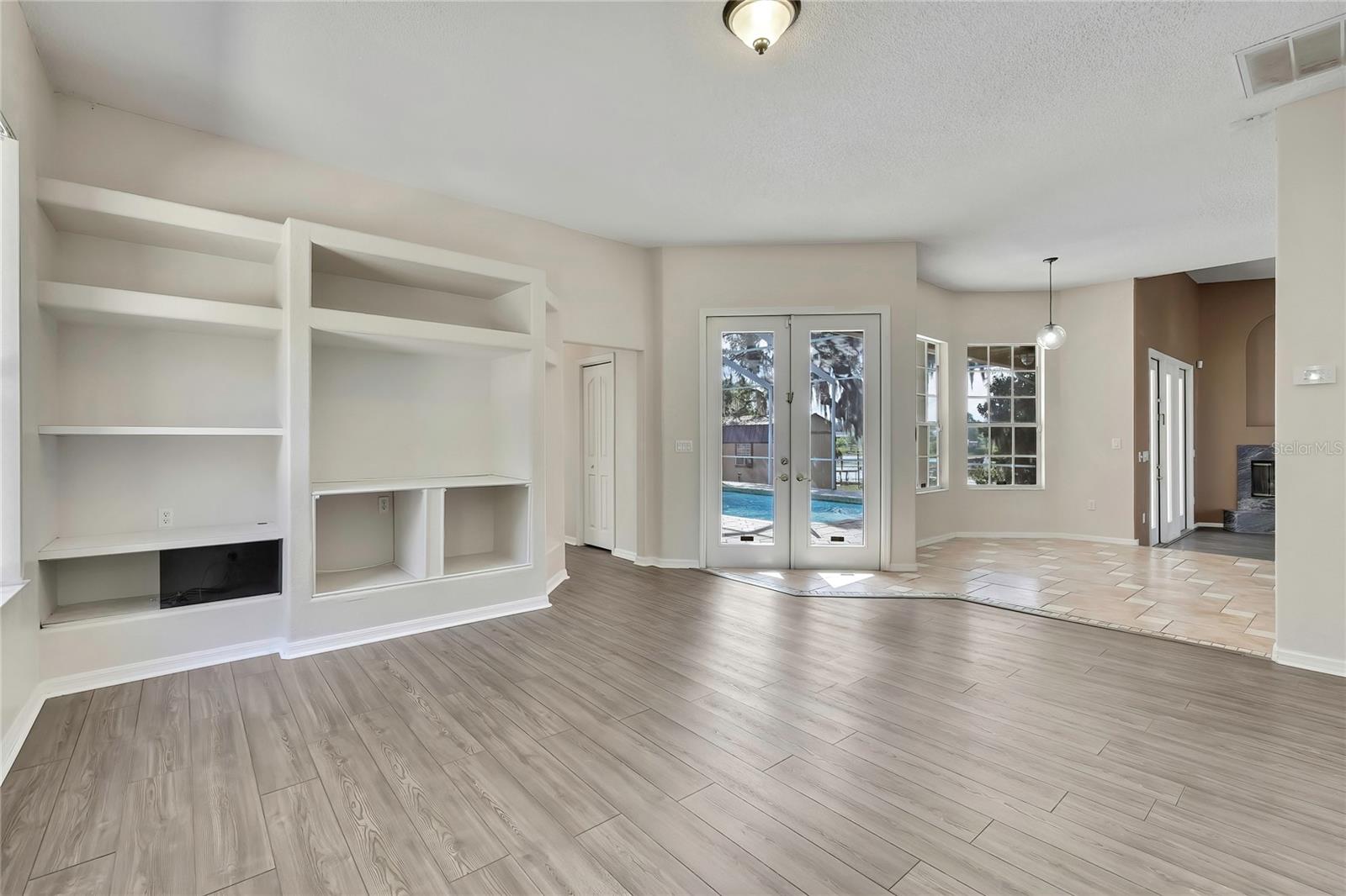 300 HAMPSHIRE AVE, SPRING HILL, FL, 34606