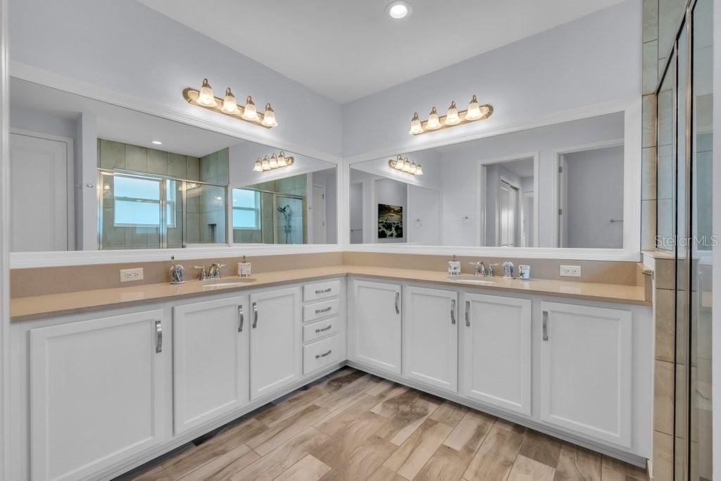 4844 AVILA LAKES DR, WIMAUMA, FL, 33598