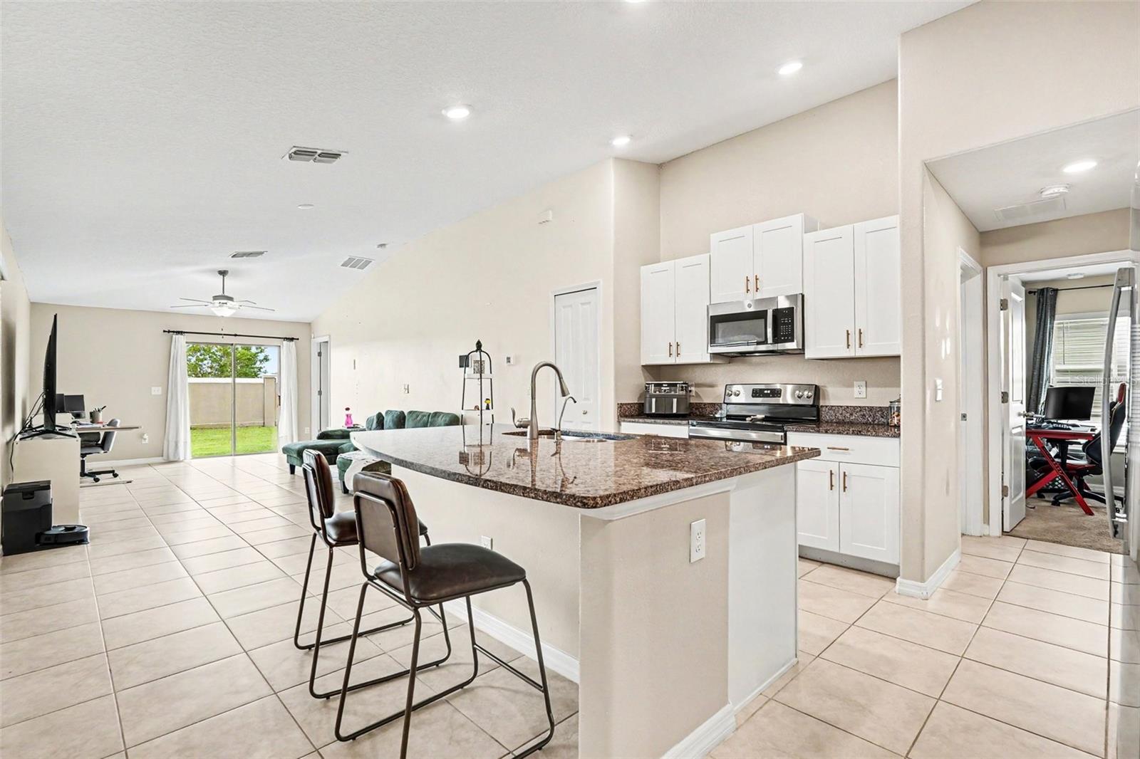 31536 BARREL WAVE WAY, WESLEY CHAPEL, FL, 33545