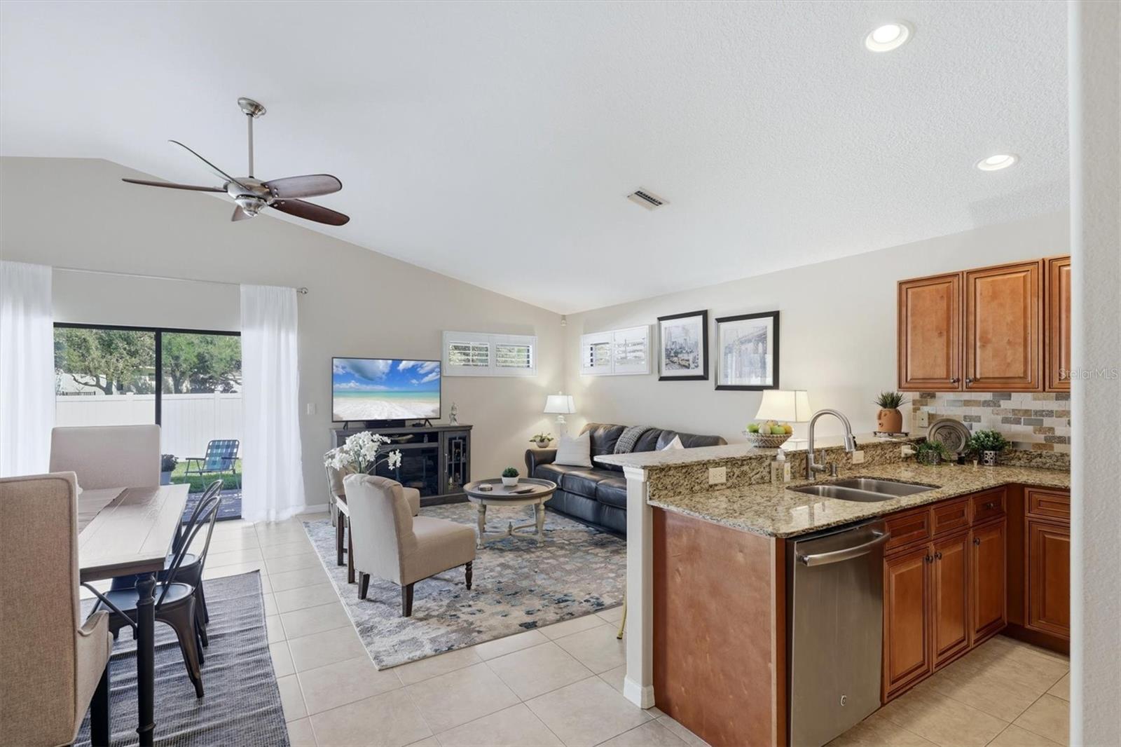 7106 35TH ST E, SARASOTA, FL, 34243